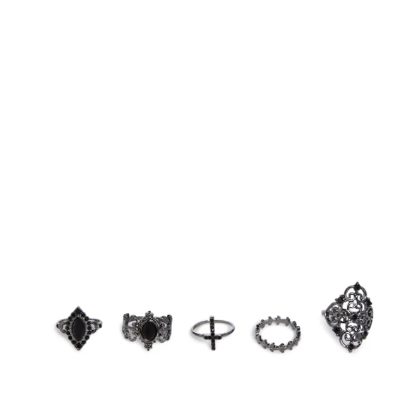 Queen Of Midnight Ring Set